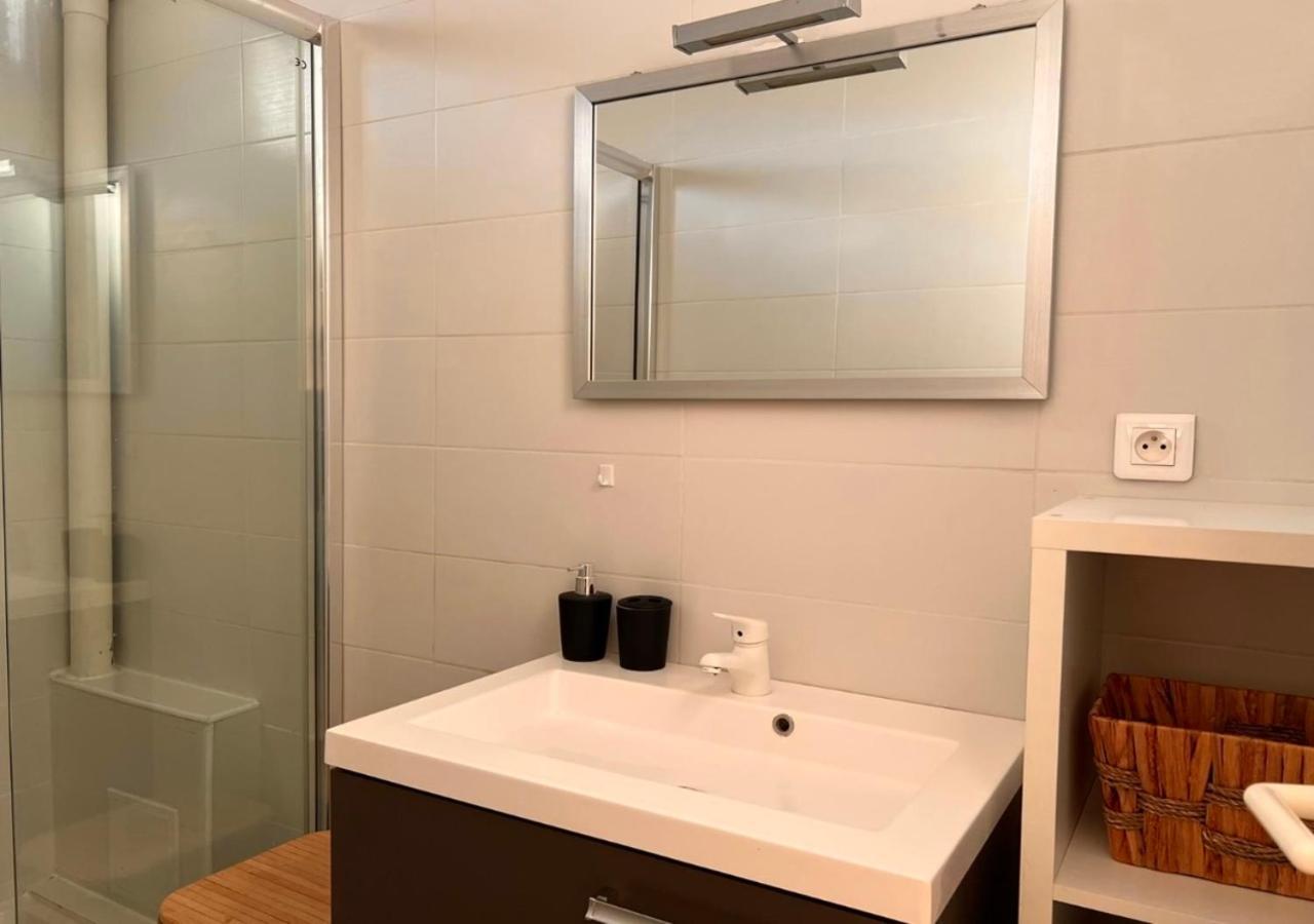 Minimes - Metro 5 Min - Parking Prive - Entree Autonome Apartment *
